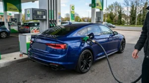 pouring fuel injector cleaner into gas tank correctly